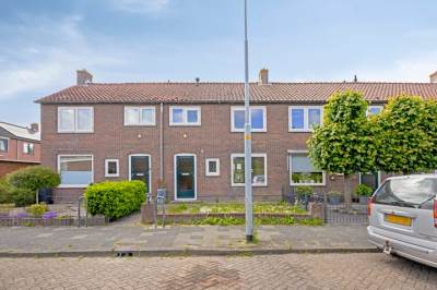 Woning Johannis Bogaardstraat 4 Nieuw-Vennep