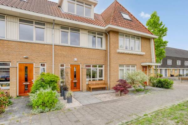 Woning Christiaan van der Takstraat 74 Bergschenhoek