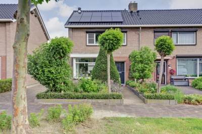 Woning Plataanstraat 24 Fijnaart