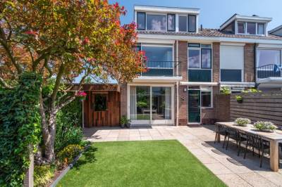 Woning van Waldeck-Pyrmontstraat 16 Waddinxveen