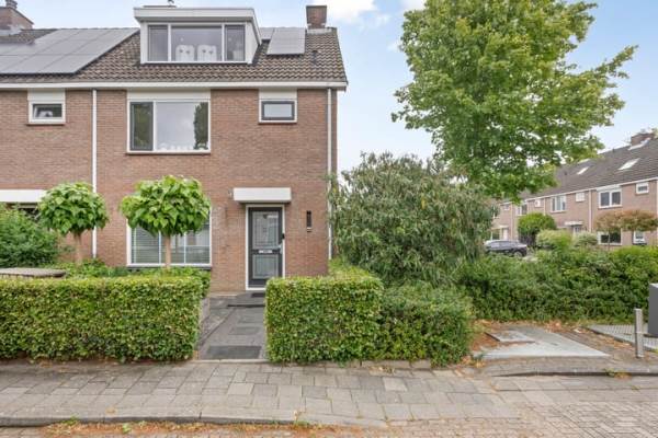 Woning Ring 325 Hendrik-Ido-Ambacht