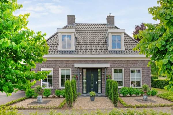 Woning Hooilanden 43 Lemelerveld