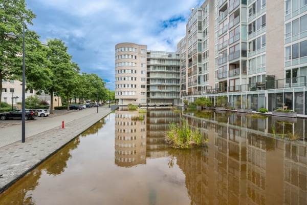 Woning Omval 53 Amsterdam