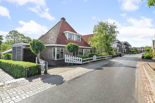 Woning Drechterlandsedijk 18 Ursem (Gem. Koggenland)