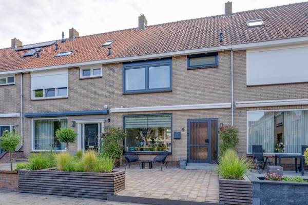 Woning Zilvermeeuwplantsoen 6 Volendam