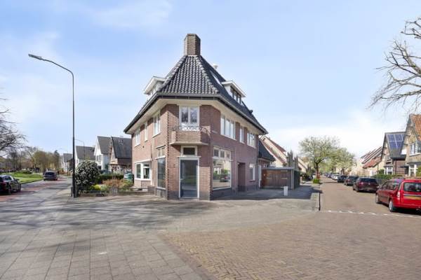 Woning Hoogakkerlaan 1 Apeldoorn