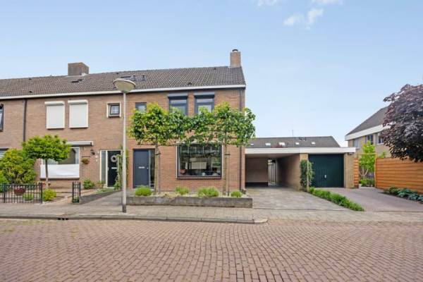 Woning Marie Curielaan 1 IJsselmuiden