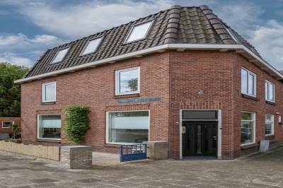 Woning Hugo van Rijkenlaan 17 Delft
