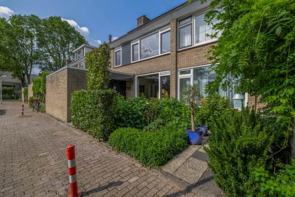 Woning Peuleyen 128 Waddinxveen