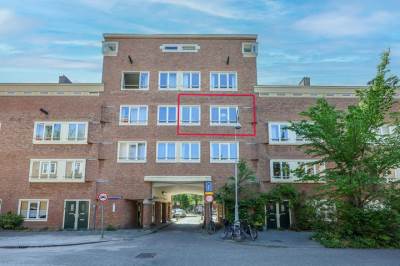 Woning Coöperatiehof 332 Amsterdam