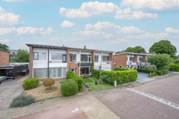 Woning Burgemeester Van den Steenstraat 10 Tiel