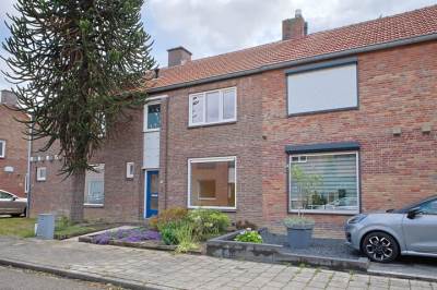 Woning Pastoor van Eijsstraat 59 Geleen