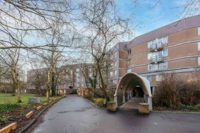 Woning Leusdenhof 220 Amsterdam