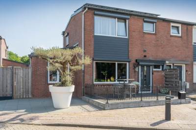 Woning C. Ouwerkerkstraat 4 Emmen