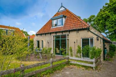 Woning Kardinaal de Jongweg 7 Nes (Gem. Ameland)
