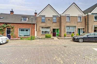 Woning Leerthouwerstraat 11 Geertruidenberg