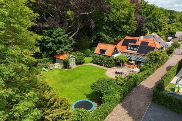 Woning Nieuw-Loosdrechtsedijk 10 Loosdrecht