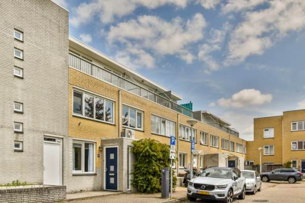 Woning Maaseikstraat 16 Amsterdam