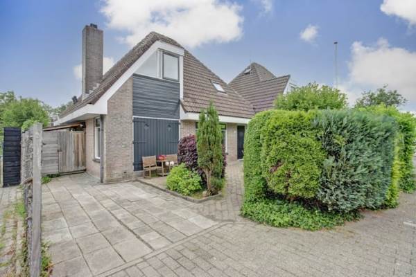 Woning Ossenweide 36 Zwaag