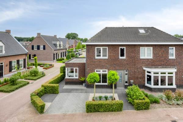 Woning Koningsspil 5 Rijkevoort
