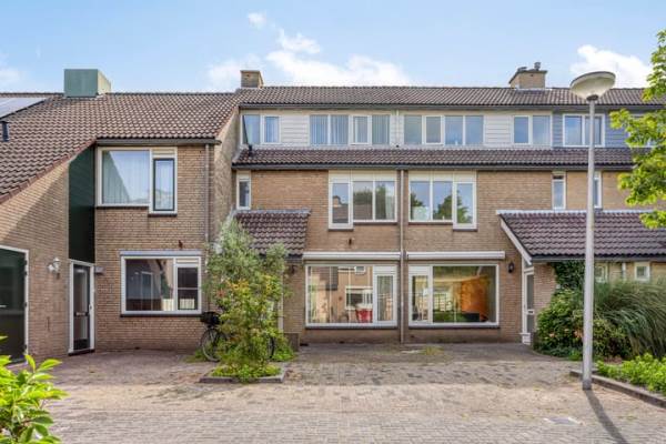 Woning Delfland 6 Roelofarendsveen