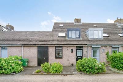 Woning Bloesemhof 16 Strijen