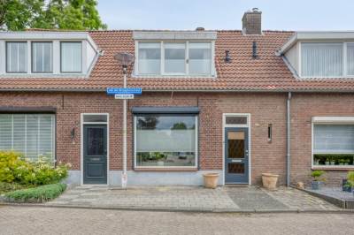 Woning van der Brugghenstraat 14 Helmond