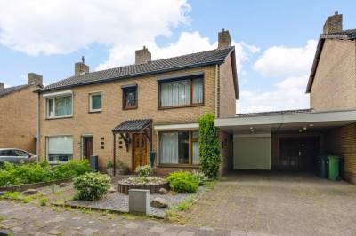 Woning Van Den Bongaertstraat 37 Haelen