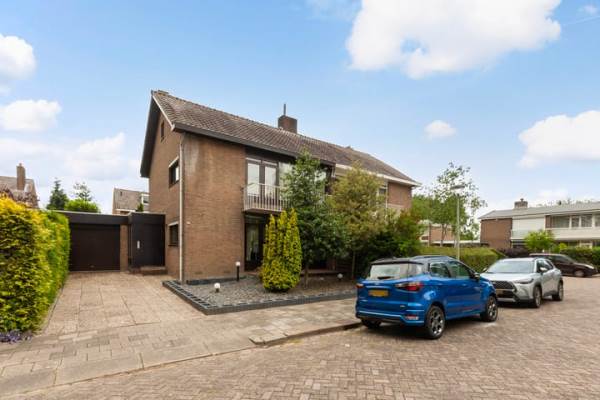 Woning Van der Leeuwlaan 4 Schiedam