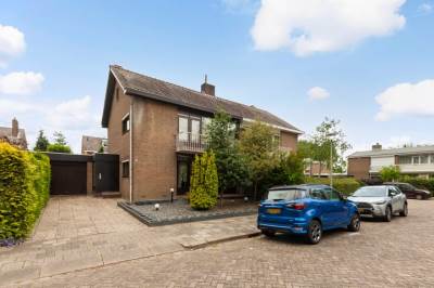 Woning Van der Leeuwlaan 4 Schiedam