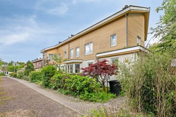 Woning Ambt. Dorknoperlaan 33 Almere
