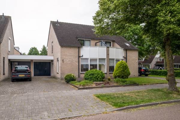 Woning Karel Schaapstraat 36 Vriezenveen