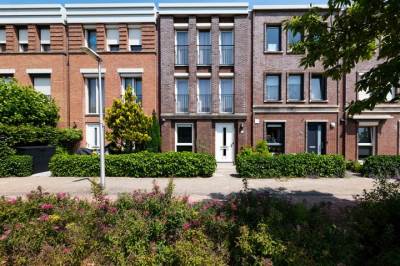 Woning Moeder Teresalaan 24 Hellevoetsluis