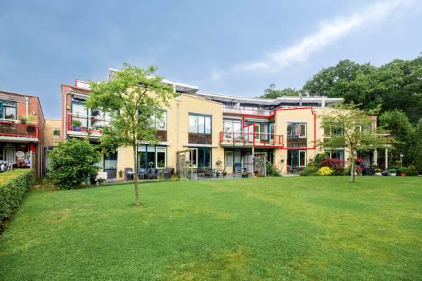 Woning Burg. Doffegnieslaan 2F8 Diepenveen