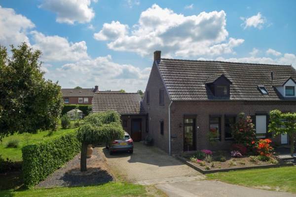 Woning Napoleonsweg 17 Neer