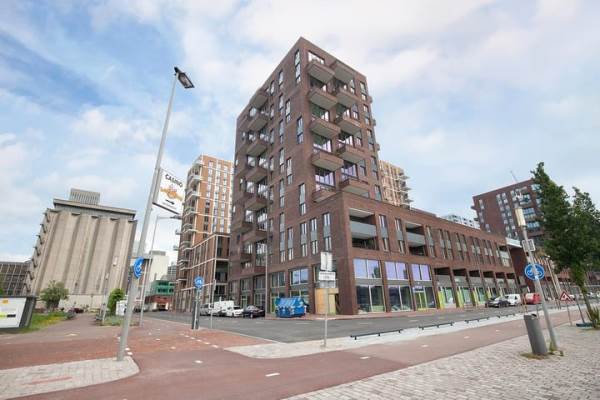 Woning Maashavenweg 216 Rotterdam