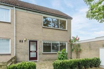 Woning Hesselterbrink 12 Emmen
