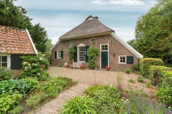 Woning Slatweg 15 Hall