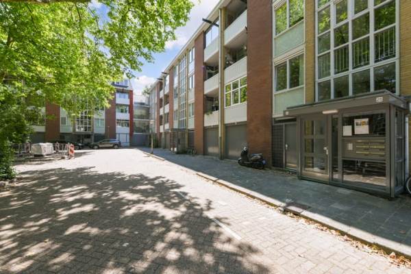 Woning Tongelaer 241 Amsterdam