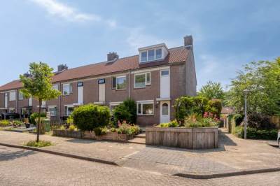 Woning Hoefijzer 17 Zwaag