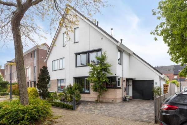 Woning Robert Stolzhof 53 Hoorn (NH)