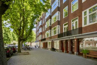 Woning Uiterwaardenstraat 1571 Amsterdam