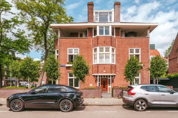 Woning J.J. Viottastraat 322 Amsterdam