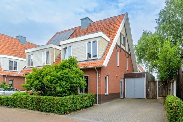 Woning Anjelierstraat 13 Enschede
