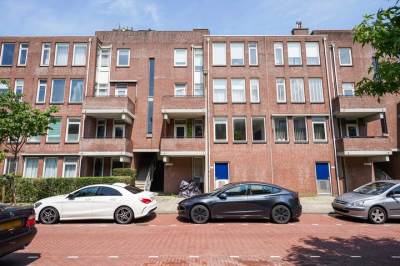 Woning Gerrit van der Veenlaan 121 Den Haag