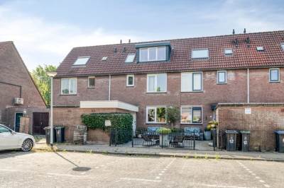 Woning de Brabant 14 Hellevoetsluis