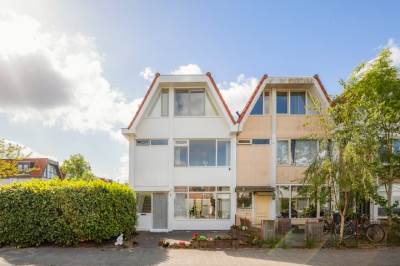 Woning Adriaan Loosjesstraat 8 Amsterdam