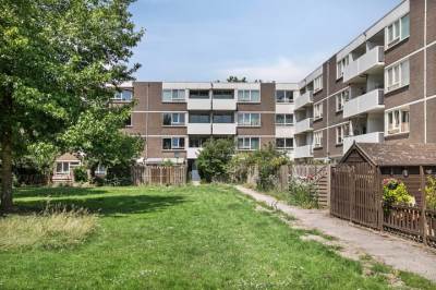 Woning Rhenenhof 72 Amsterdam