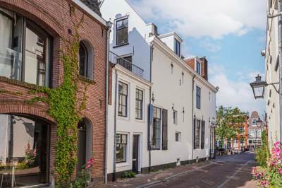 Woning Vrouwjuttenstraat 1 Utrecht
