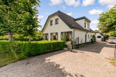 Woning Oostrumsdijkje 3 Houten